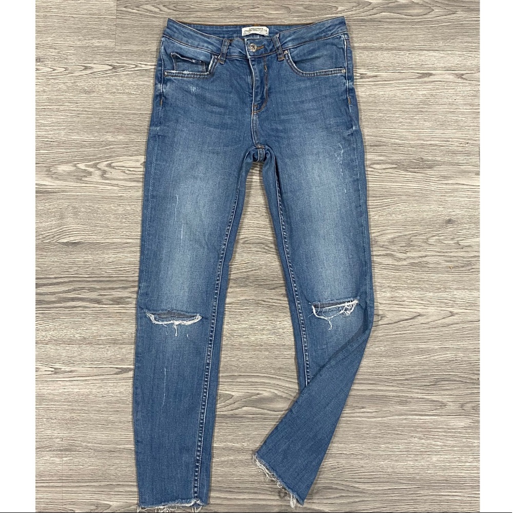 Zara, Light wash Denim - Picture 2 of 6